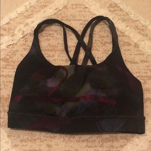 Criss cross back lululemon sports bra